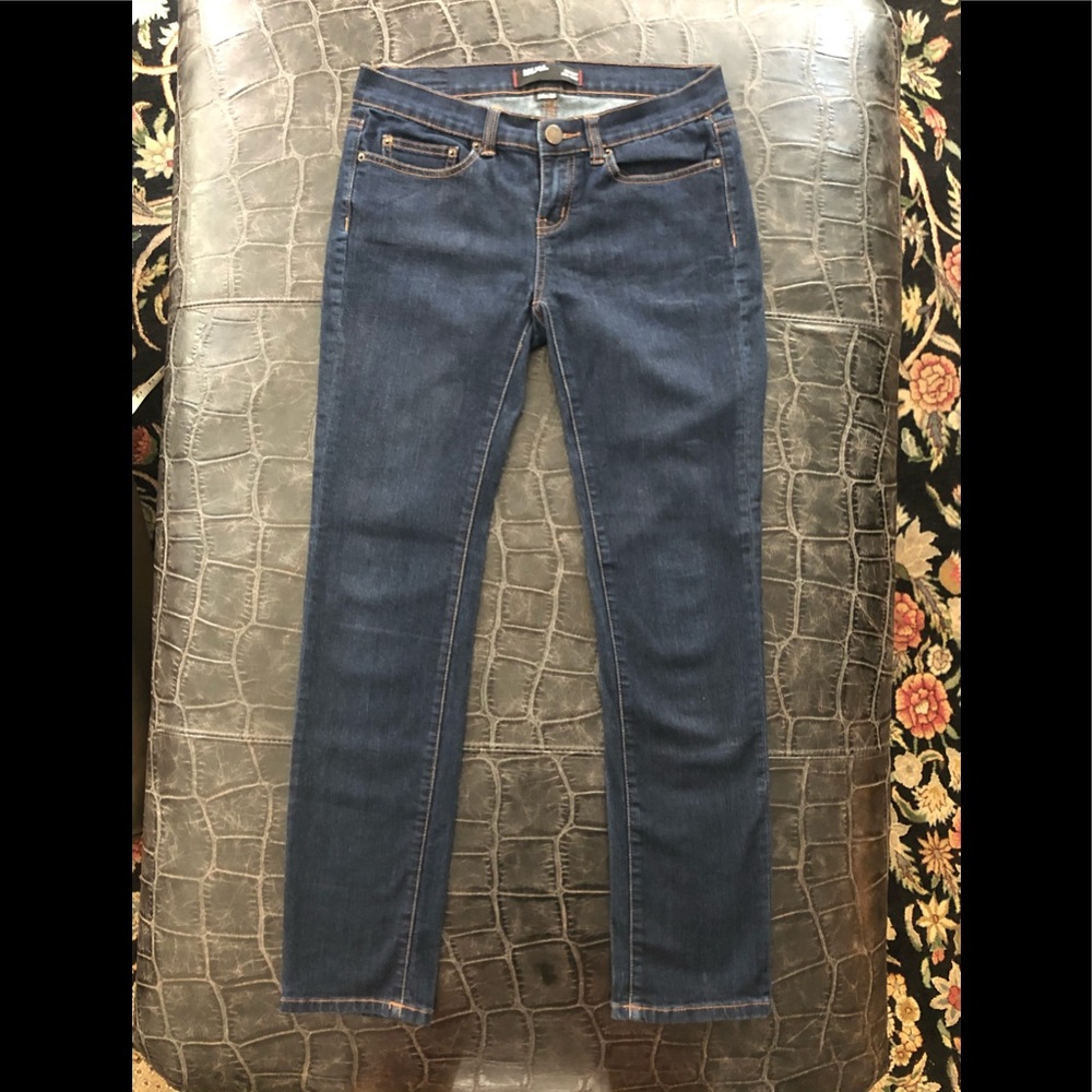 BDG mid rise skinny jeans size 28 x 30